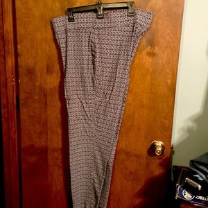 Signature slimming by Christopher and Banks size 14 blue with white pixels